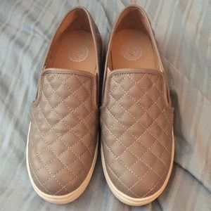 Slid on faux leather shoes